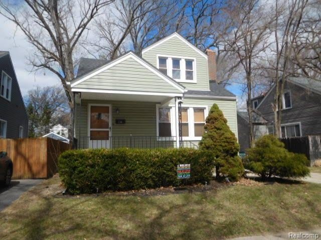 630 W HAZELHURST Street