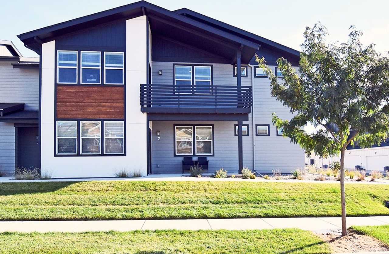 Raindance main floor condo move in ready.