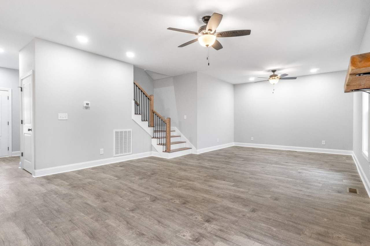 4 Bedroom 3 Bath Pet Friendly Home For Rent!