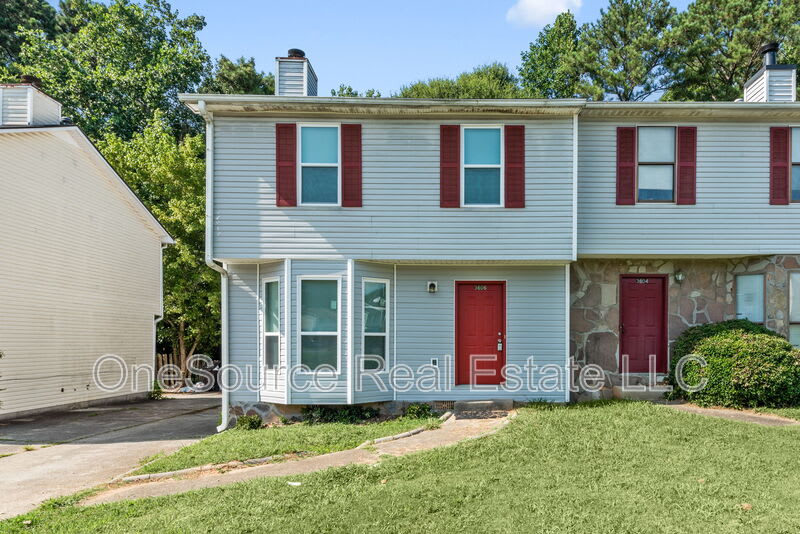 3606 North Hopkins Court