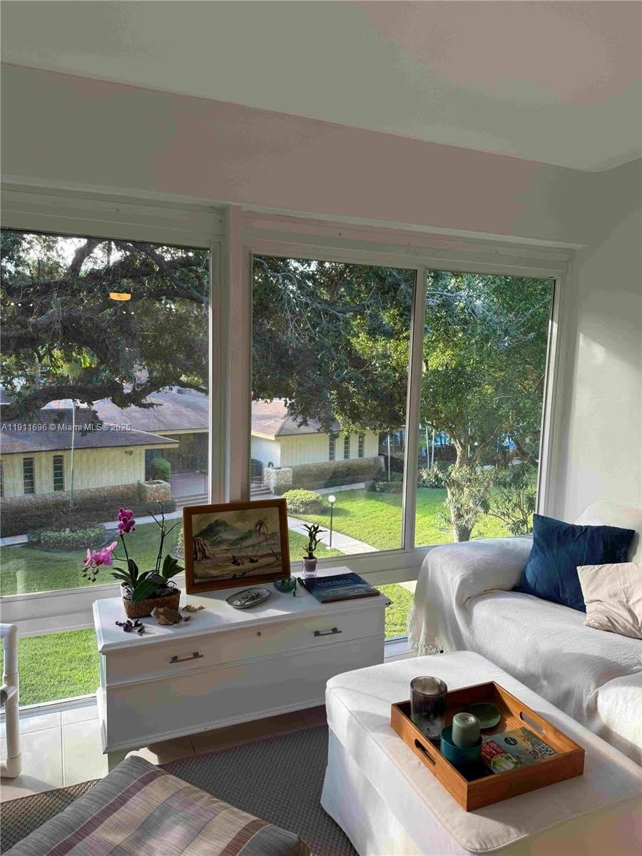 5141 W Oakland Park Blvd