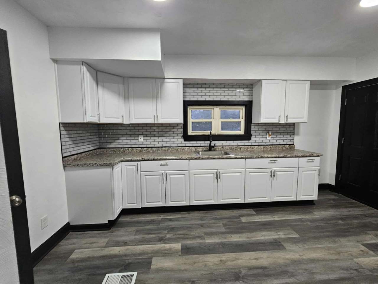 Charming 4 Bedroom 1 Bathroom Home for Rent!