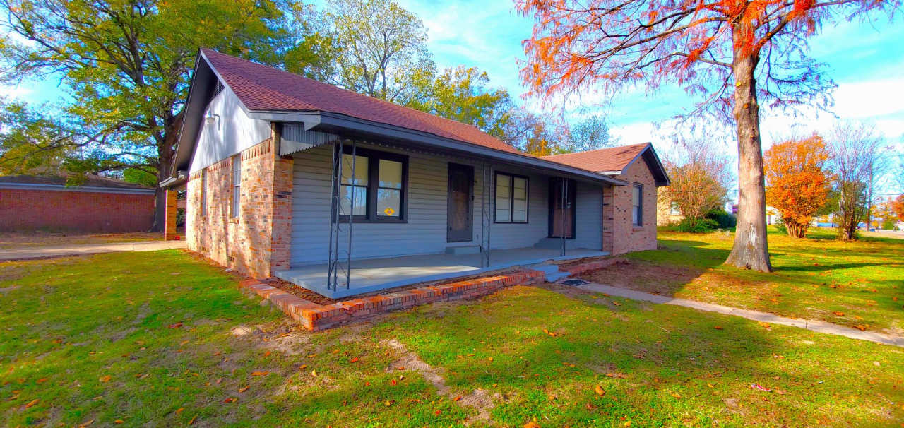 Nostalgic Charm Awaits - Spacious Home on a Corner Lot!