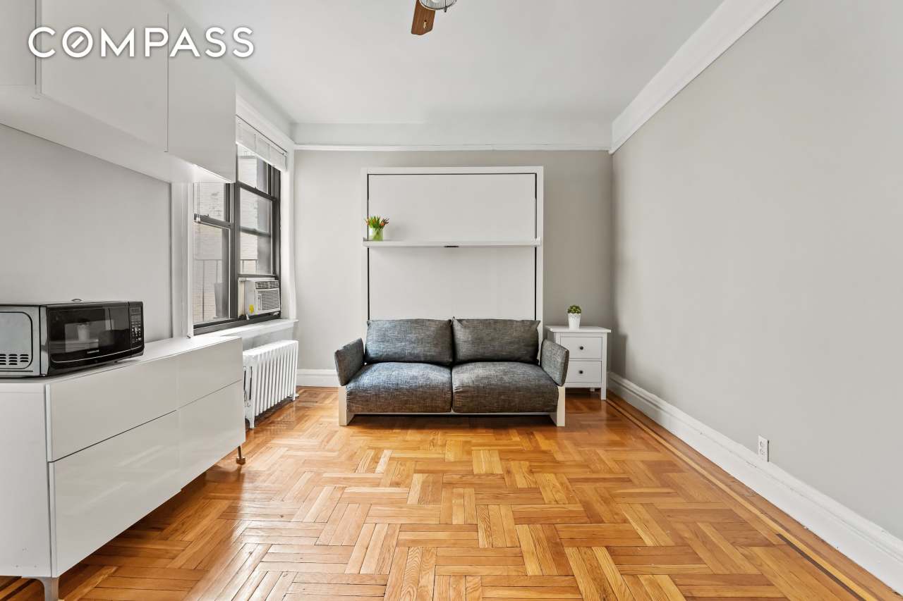 345 East 77th Street