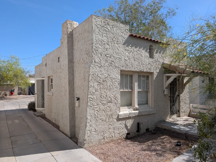 1118 East Portland Street