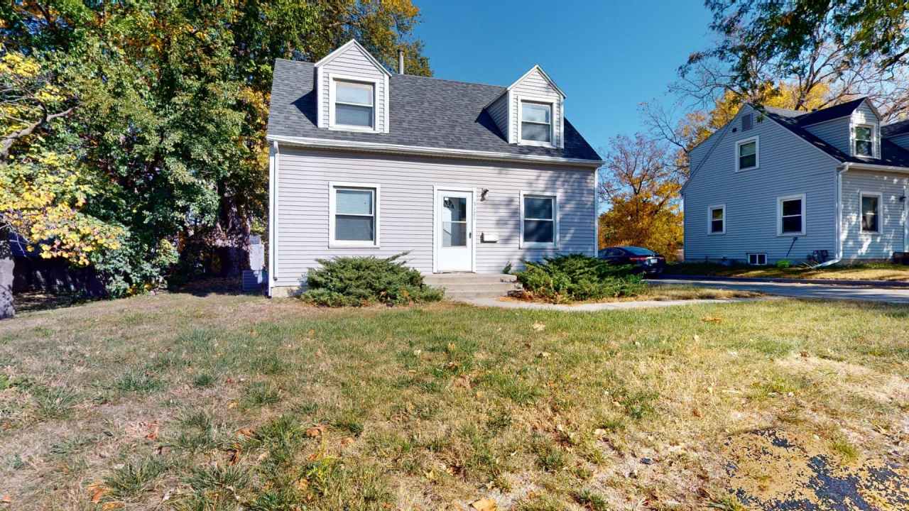 AVAILABLE AUGUST 1st! Spacious 4 Bedroom House Near Campus!