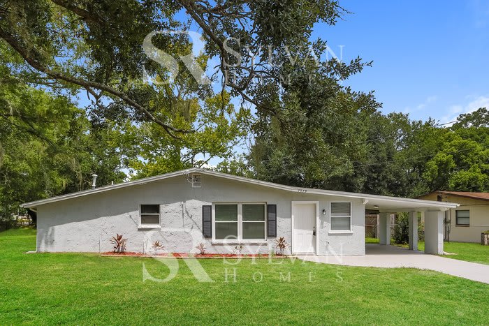 7579 Centauri Road