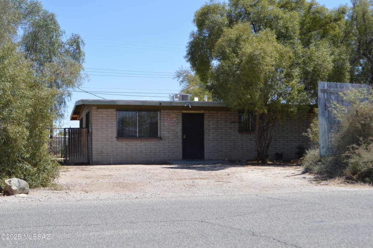 4950 N Maryvale Avenue