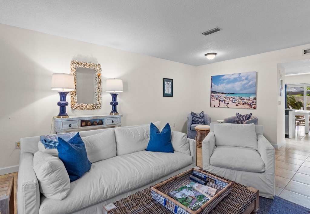 831 Camelia Lane unit: 4