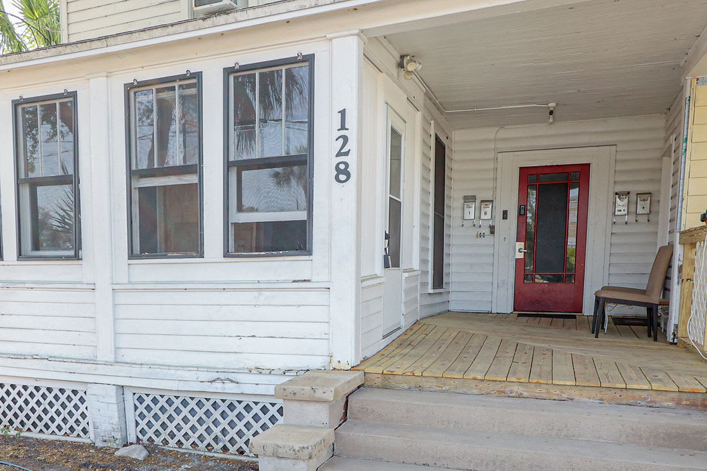 128 East Rich AvenueUnit 1A