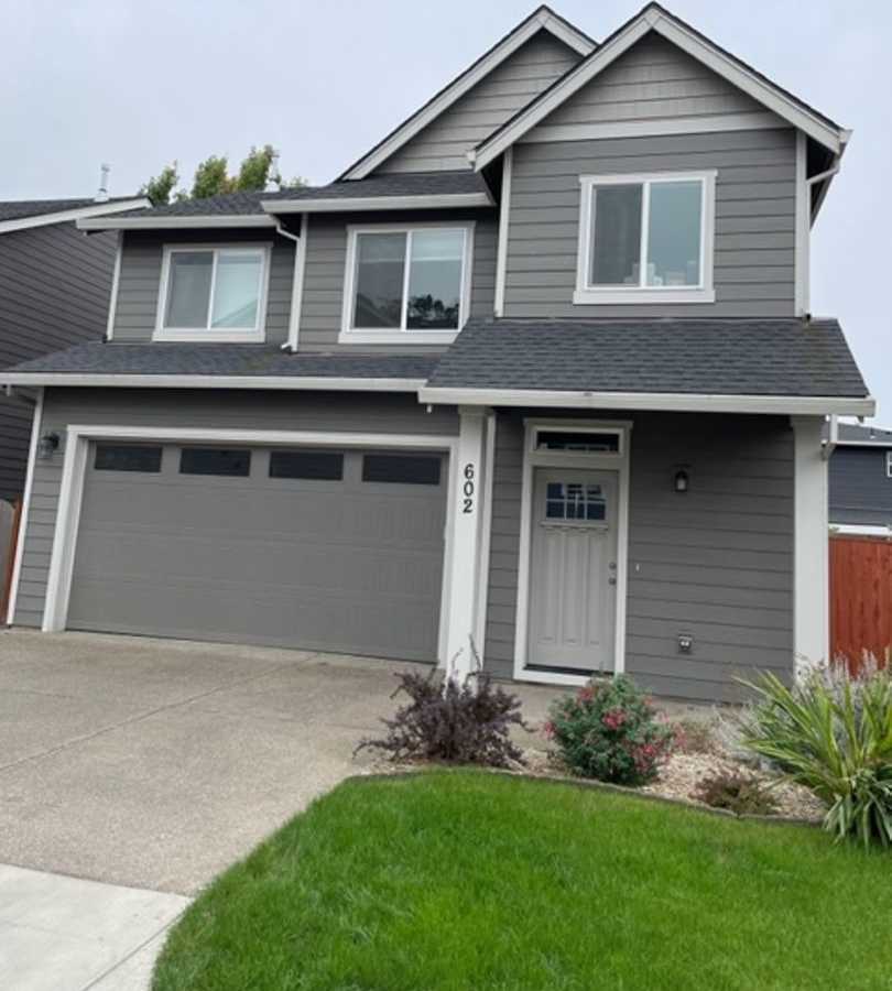 Beautiful 3 Bedroom Home in Newberg