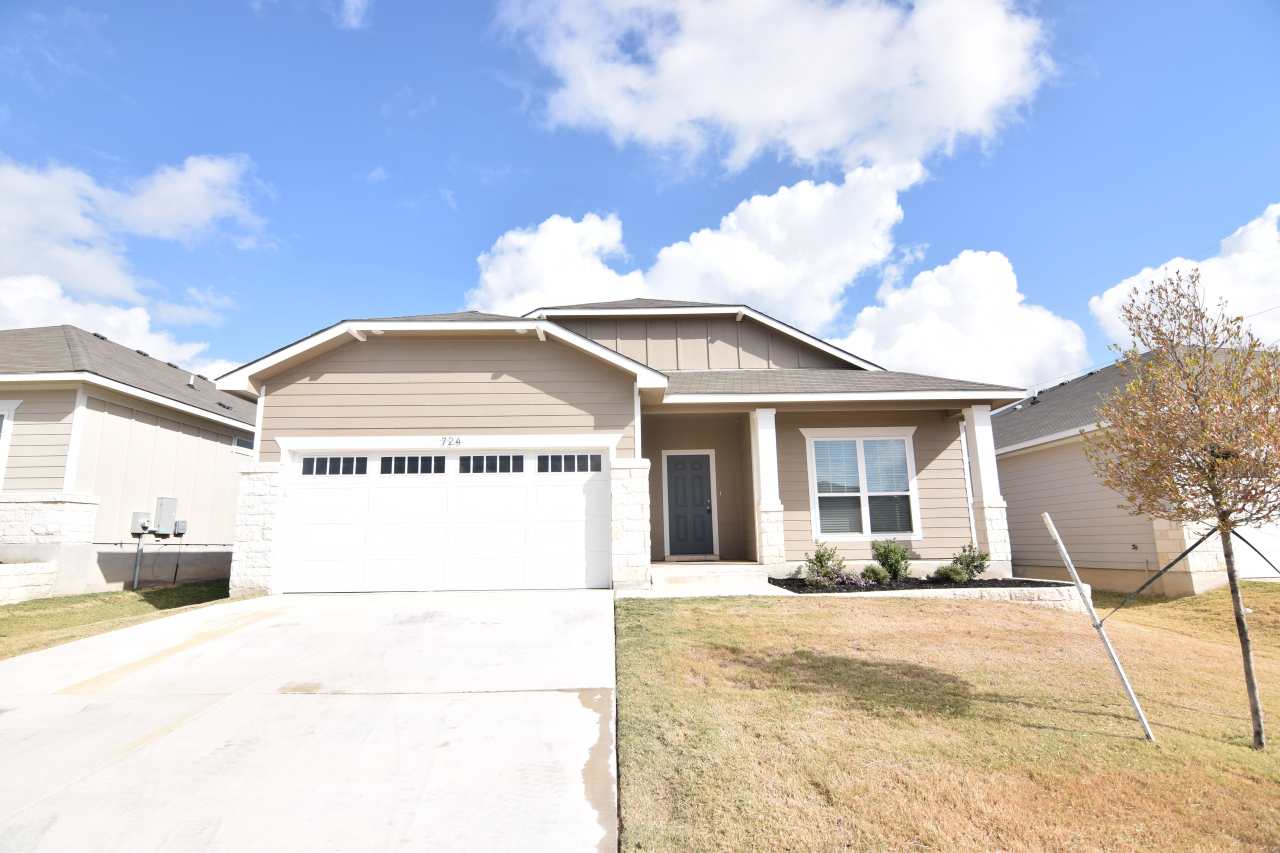 724 Gingham Trl