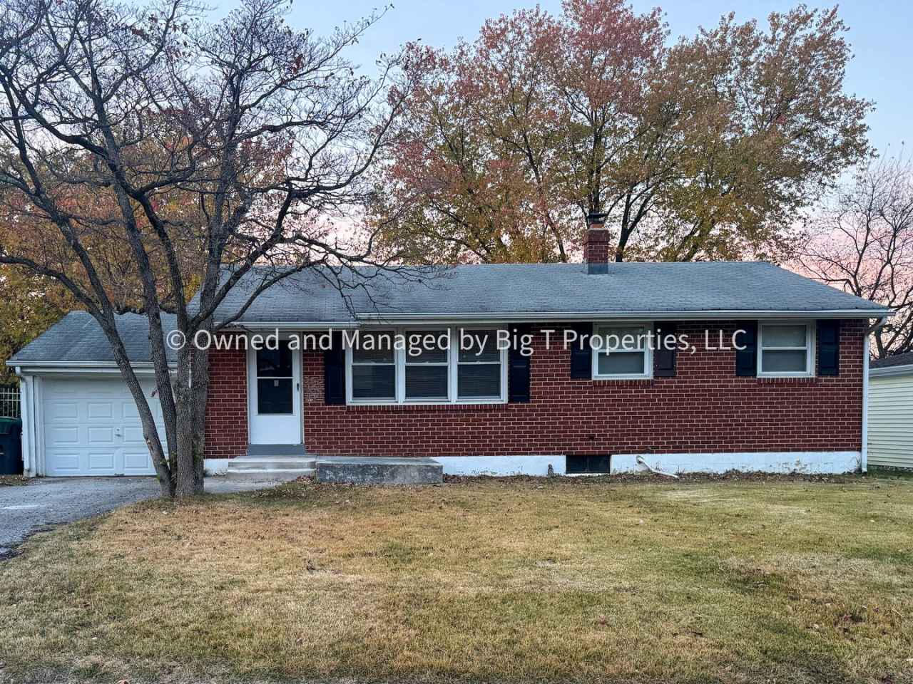 Cute ranch house with huge fenced yard