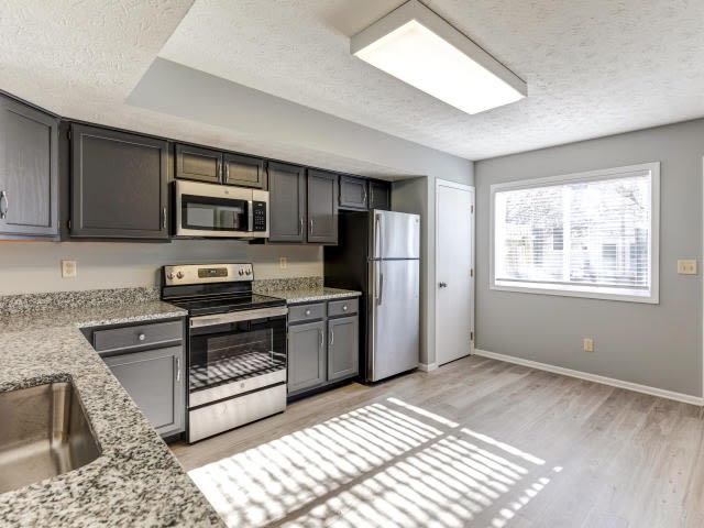 99 Glenview Dr Unit D12