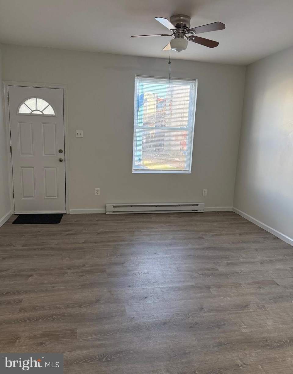 2966 N RINGGOLD STREET