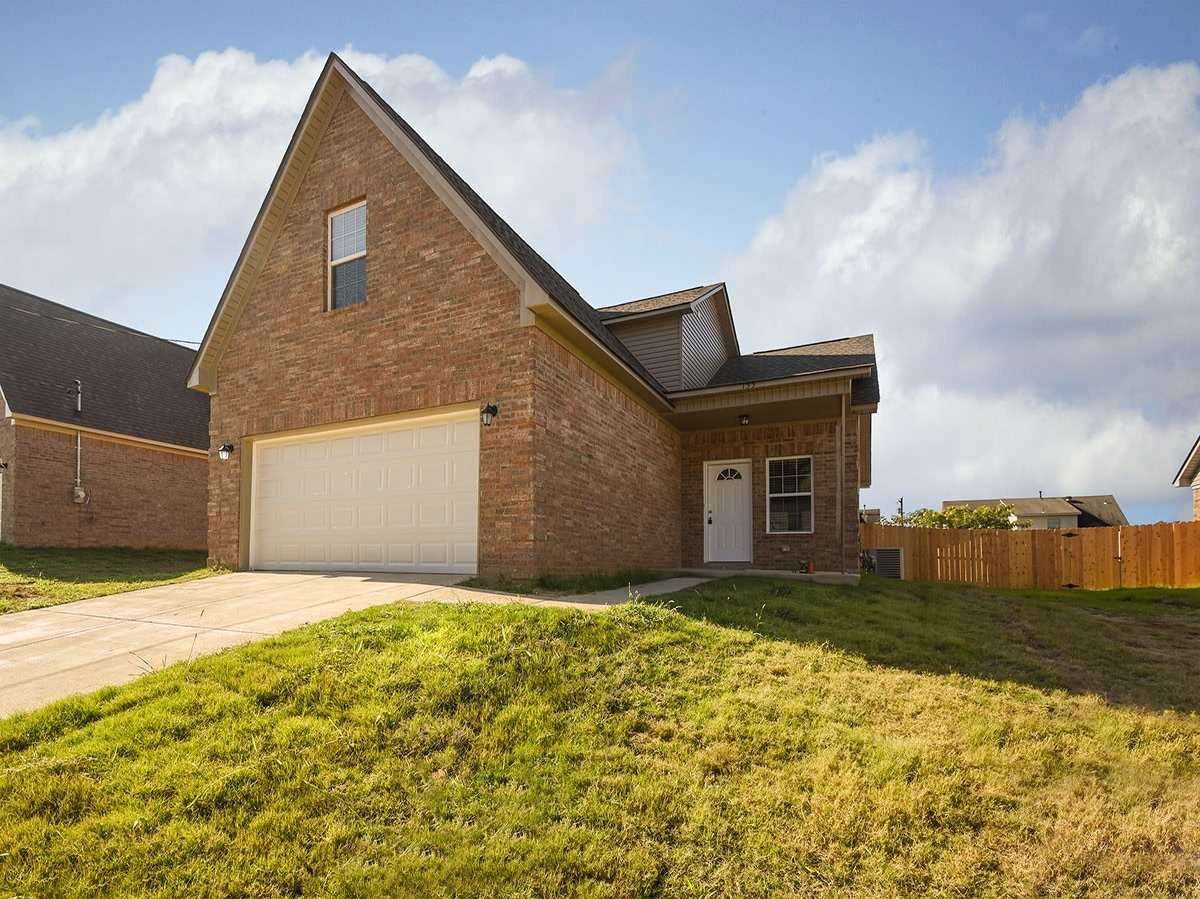 Built in 2019. 4 beds, 2.5 bath home with easy access to 51 and 385.