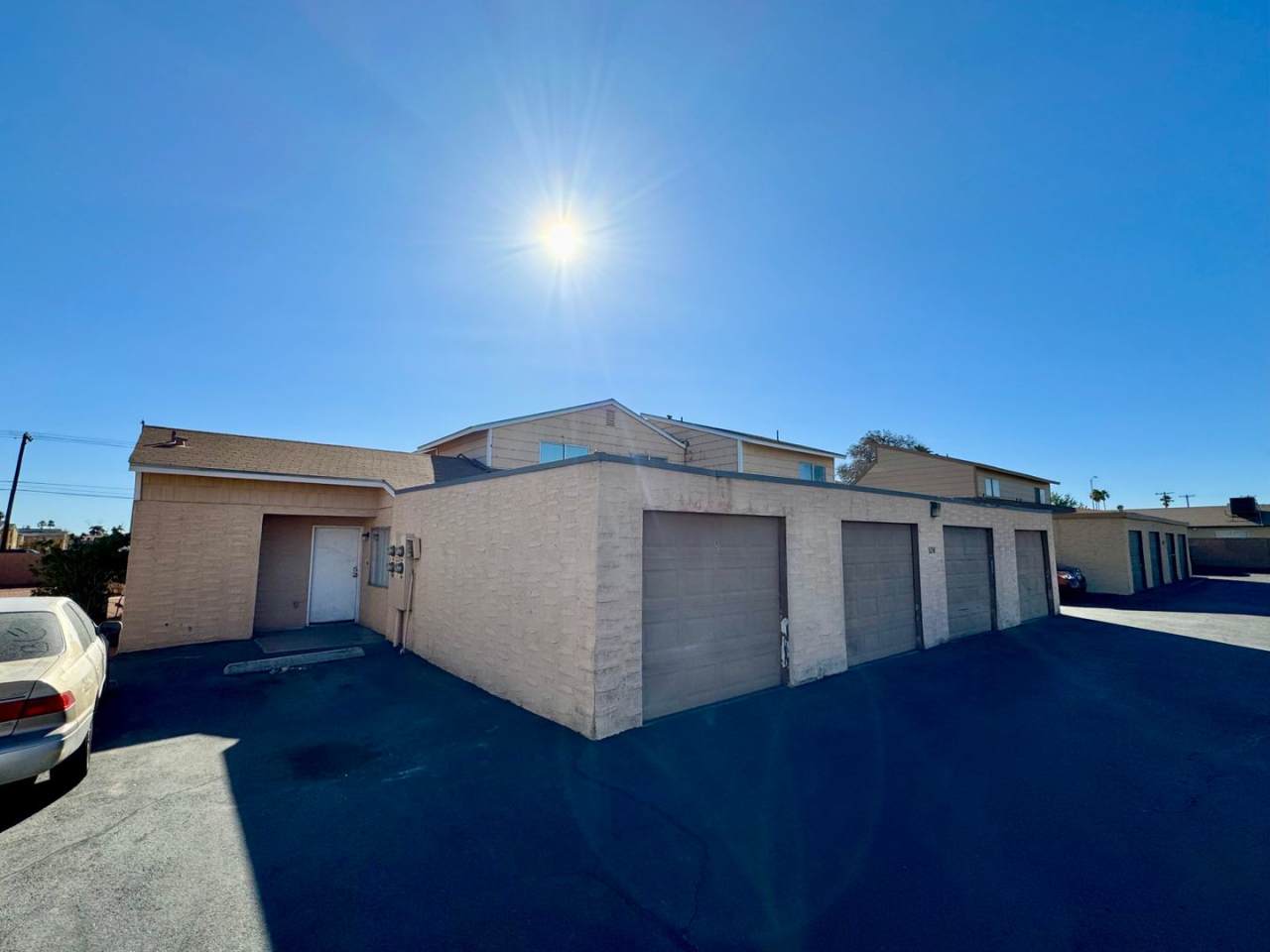 Single-story 1 bedroom unit available for immediate move-in!