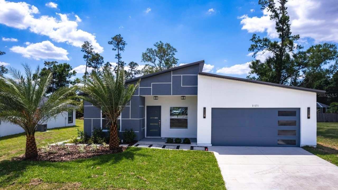 14113 CANADIAN AVENUE