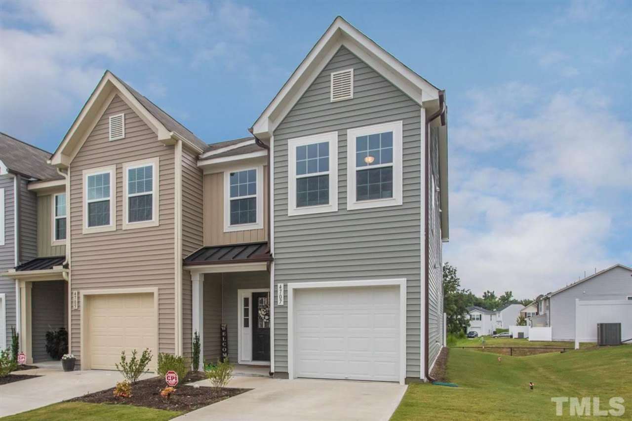 Room for Rent in 3 Bedroom Townhome at Princess Lita Way