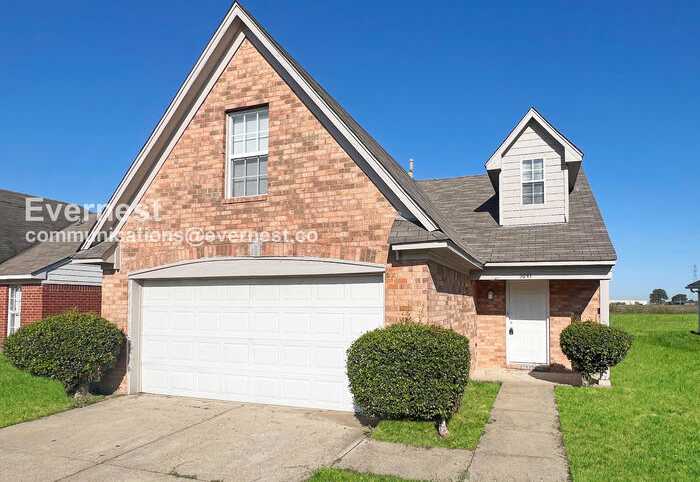 5641 Kaitlyn Drive West