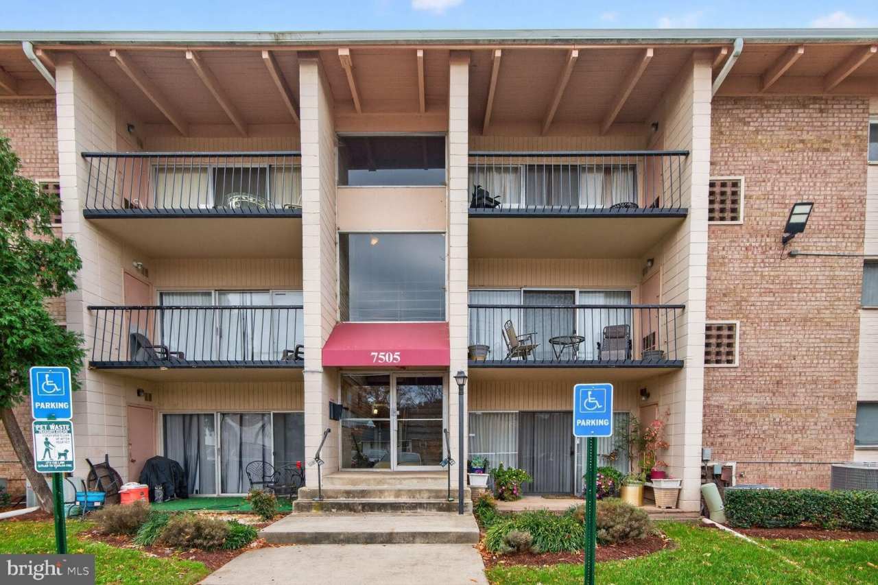 7505 RIVERDALE Road unit: 2039