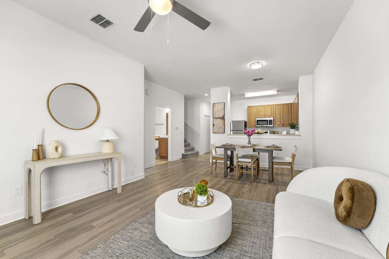 Estates at Lake Cecile