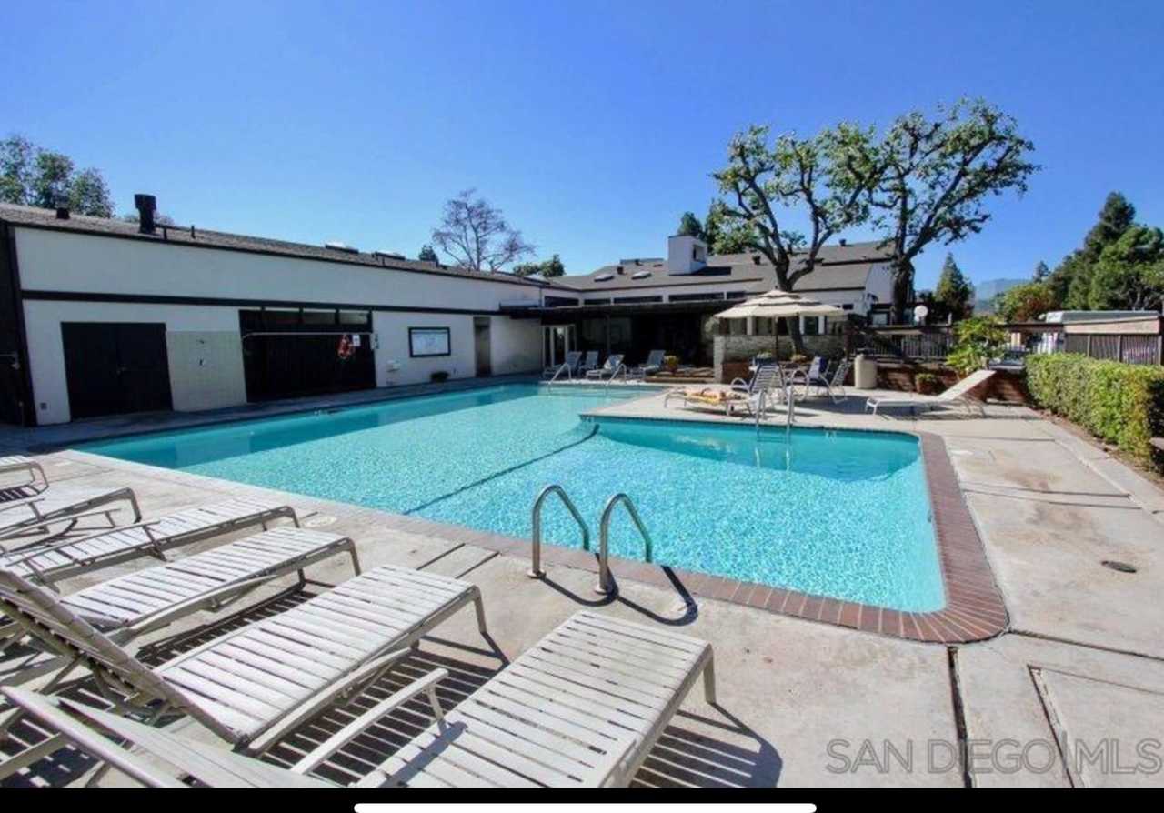 8085 Caminito de Pizza Unit H