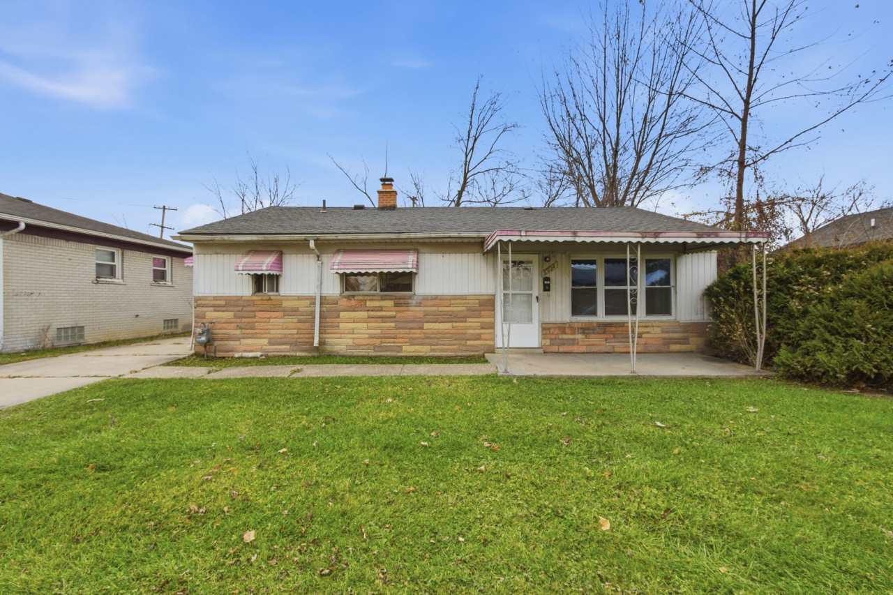 Huge ranch style home with Detached Section 8 Accepted