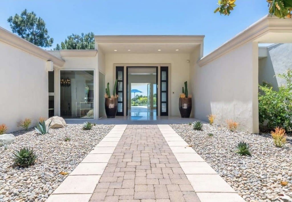 1625 Loma Vista Drive