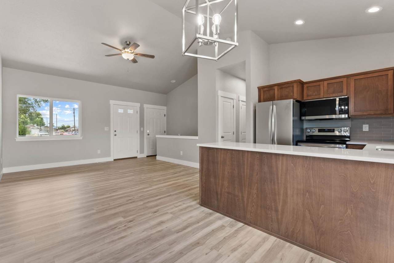 Newly built 4 Bedroom Duplex With Garage