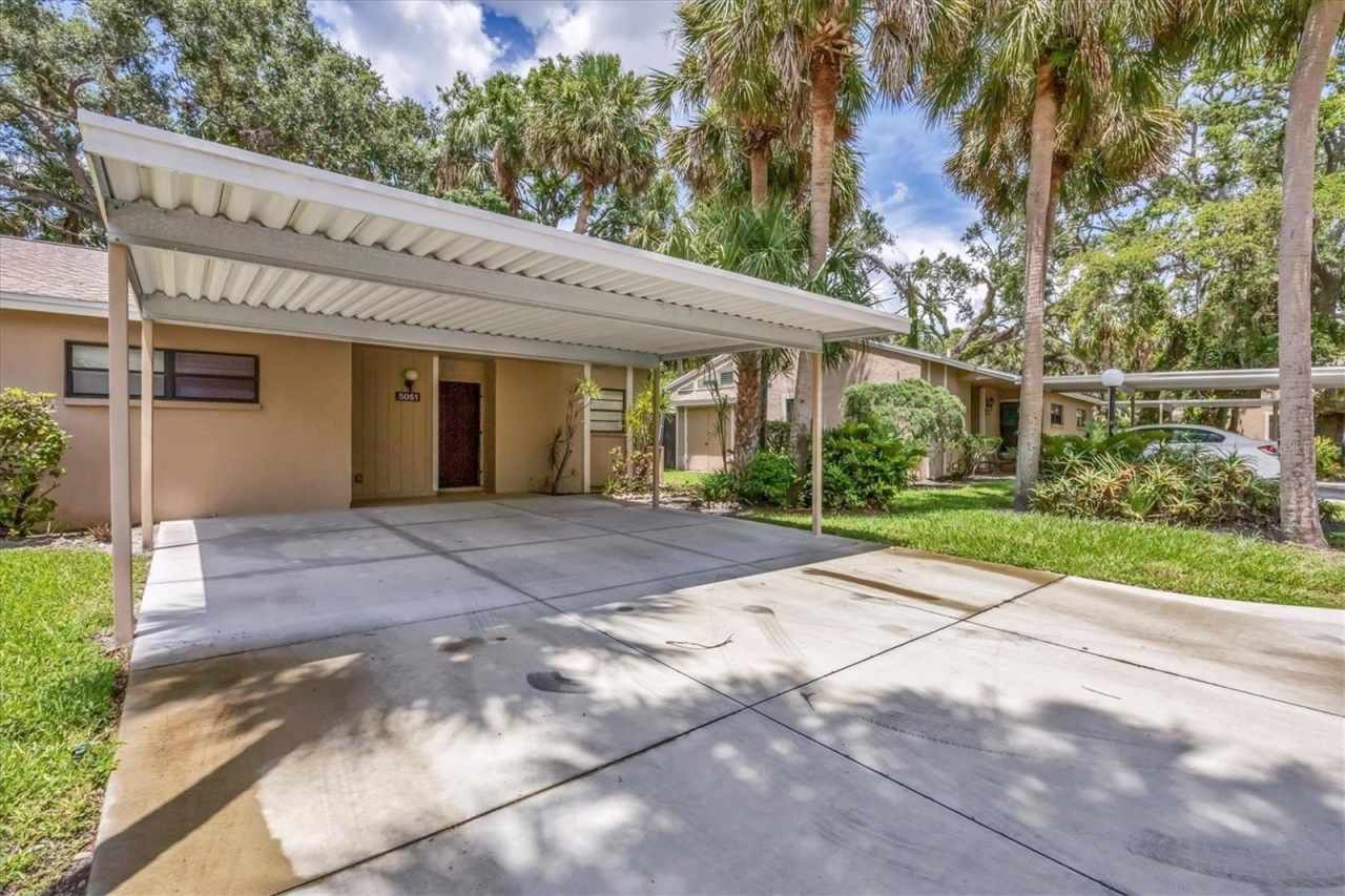 5051 VILLAGE GARDENS DRIVE