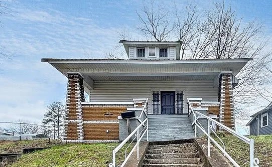 4005 40th Avenue North