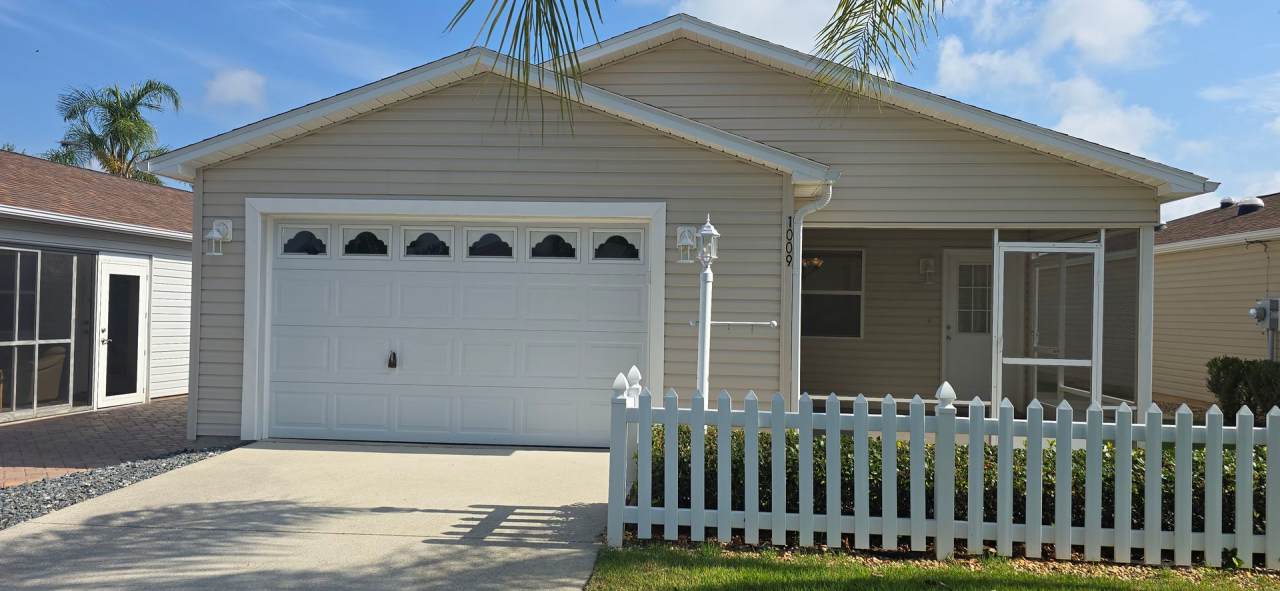 Welcome to Your New Home in the Village of Sabal Chase!