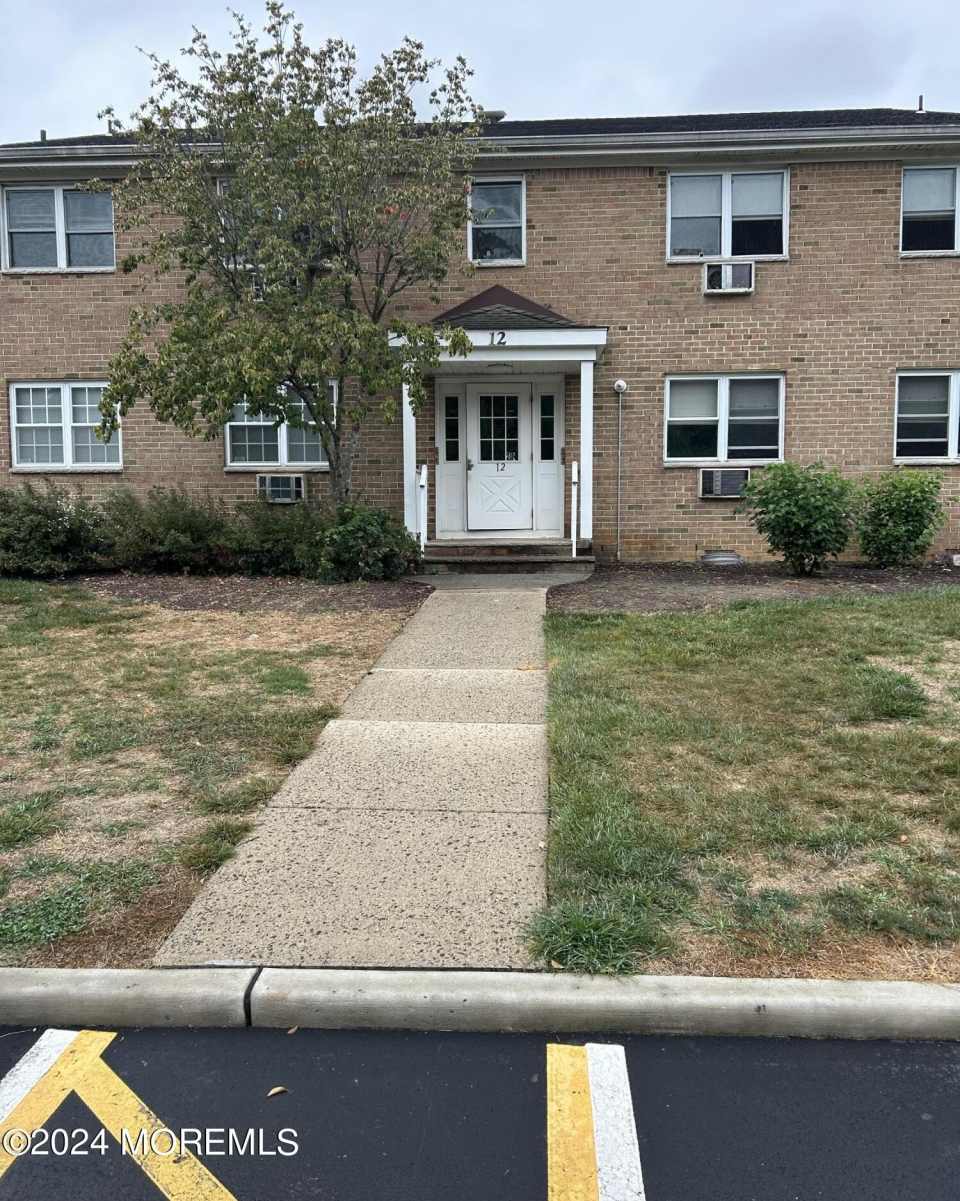 12 Manchester Court unit: C