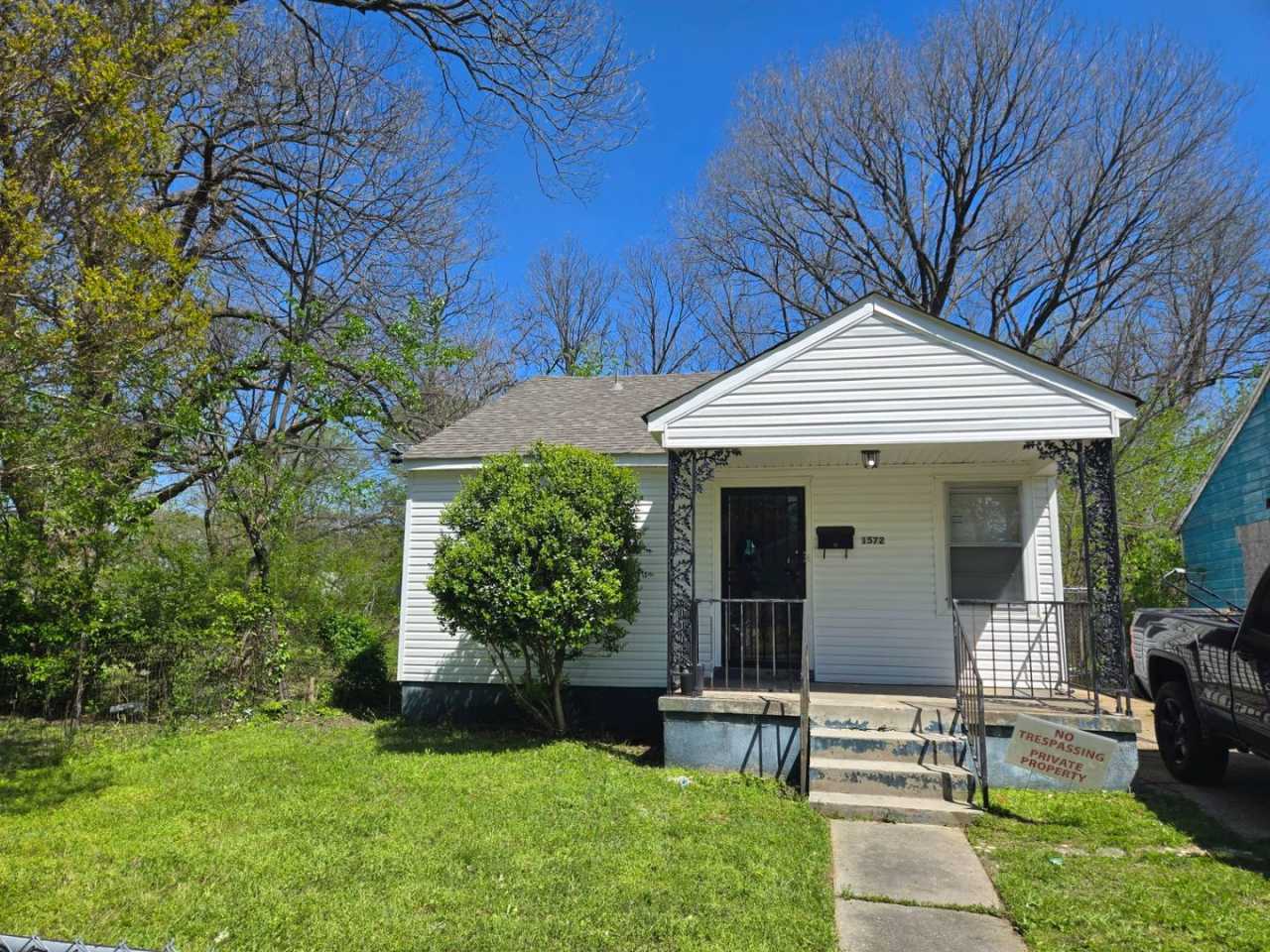 4 Success Realty is now offering this renovated 4 bedroom 2 bath home. Come and take a look at this house- plenty of space, new roof, new flooring, totally rehabbed bathrooms and enclosed back porch. "