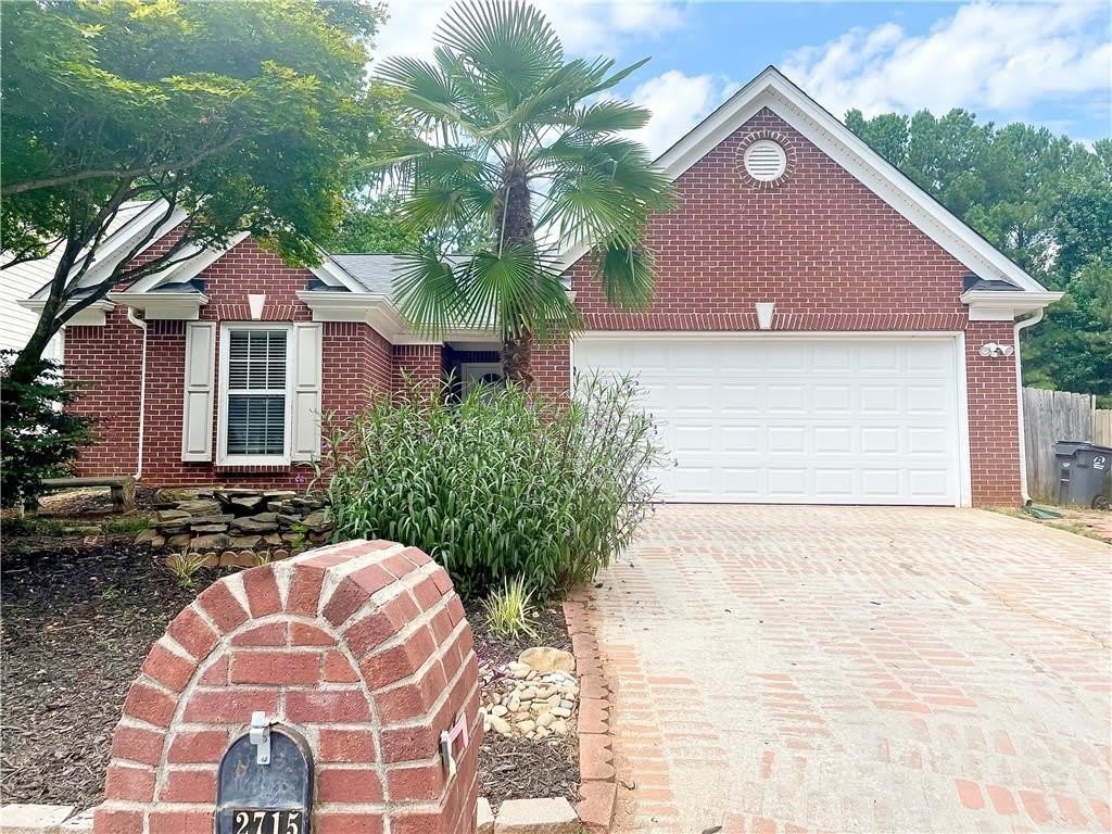 2715 Sterling Creek Pointe