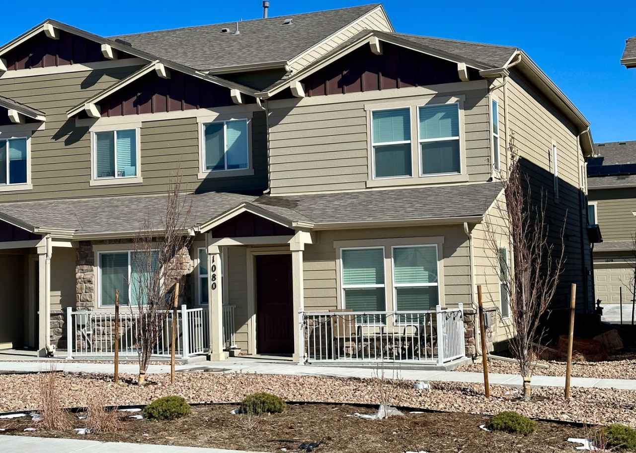 LIKE NEW CHAPEL HEIGHTS TOWNHOME w/ PIKES PEAK VIEWS - Security Deposit Waiver Available