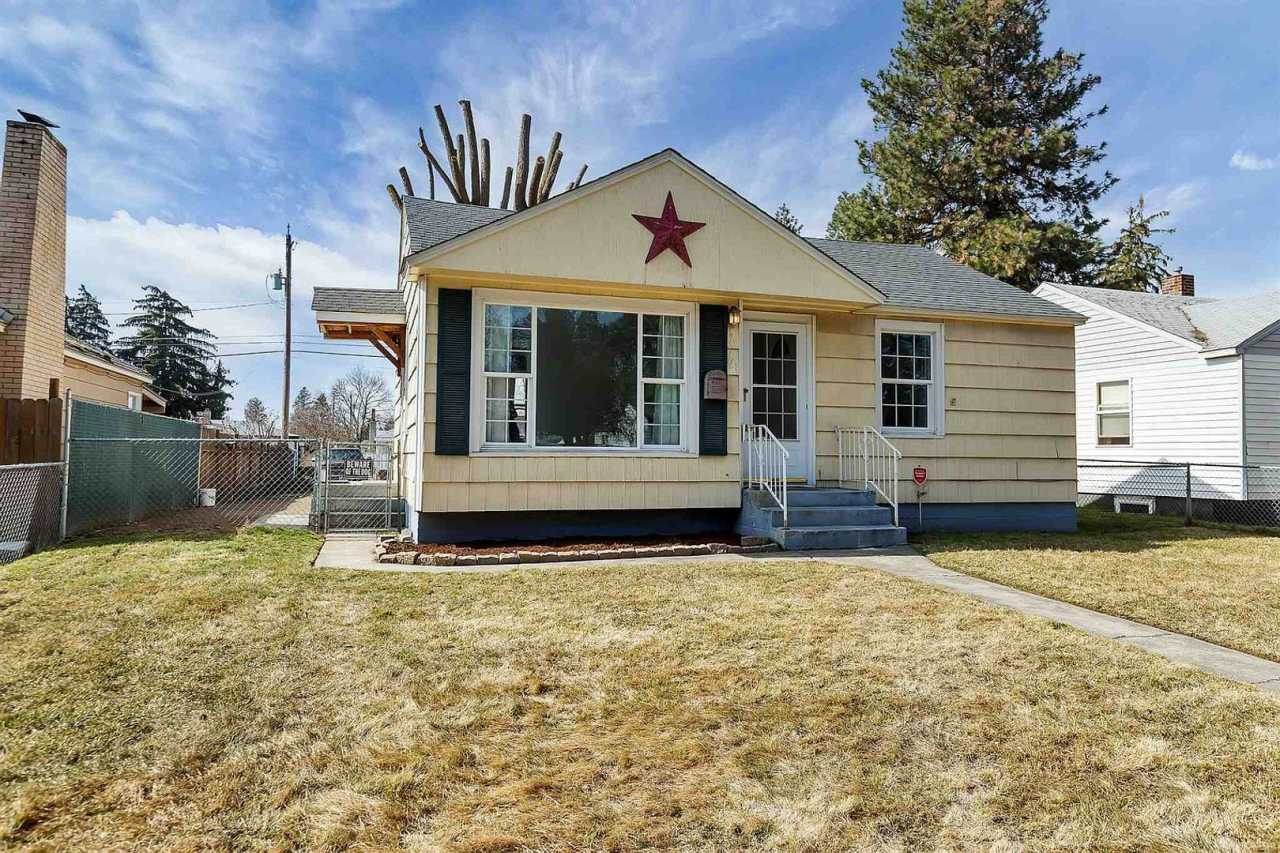 2 Bedroom 1 Bath Home in North Spokane