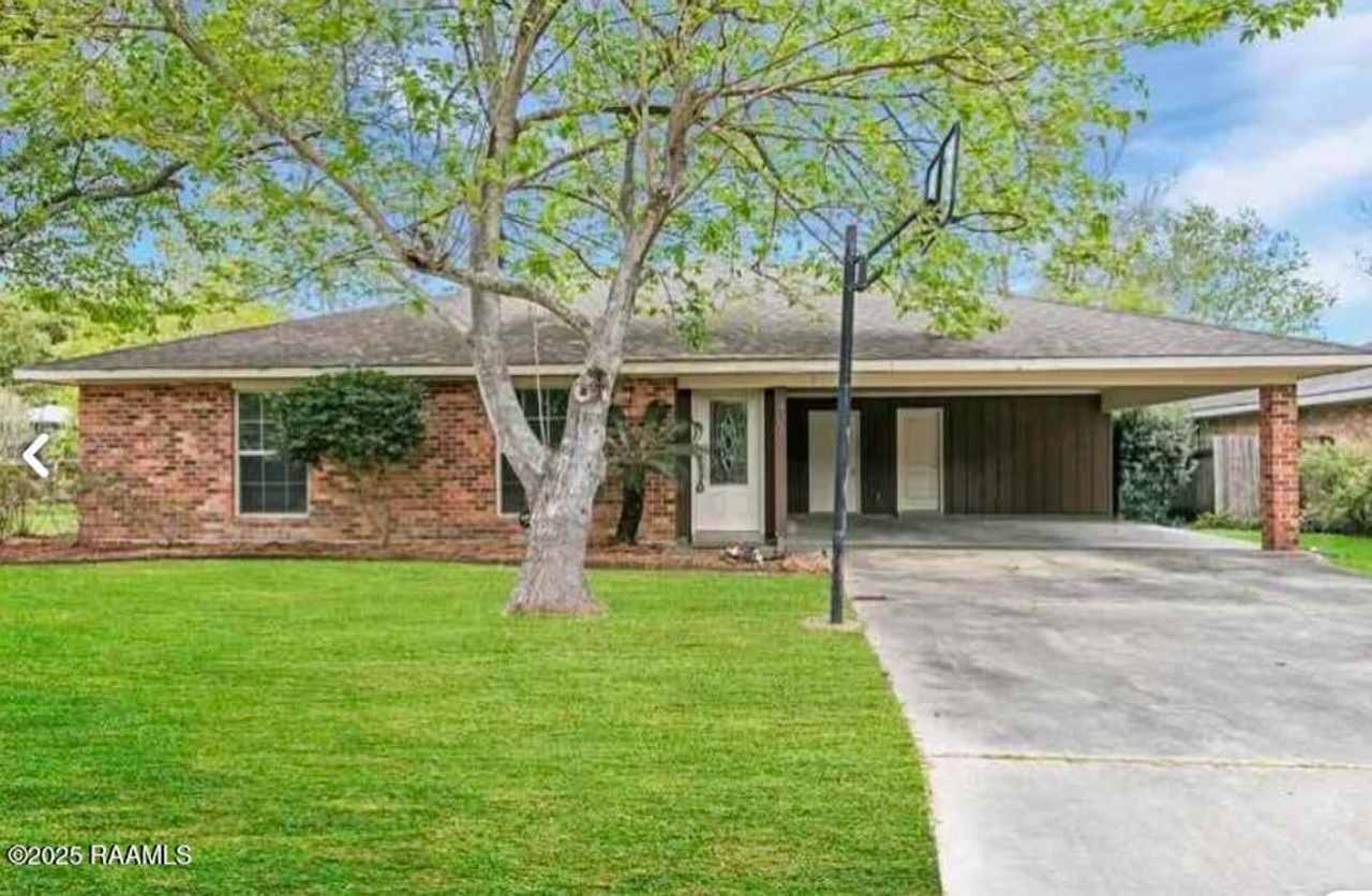 Charming 3-bedroom, 2-bathroom home