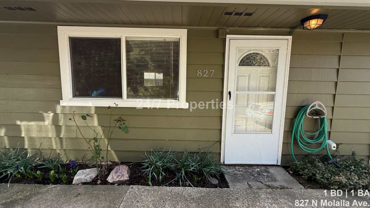 Cozy 1 BD | 1 BA Apartment - Molalla