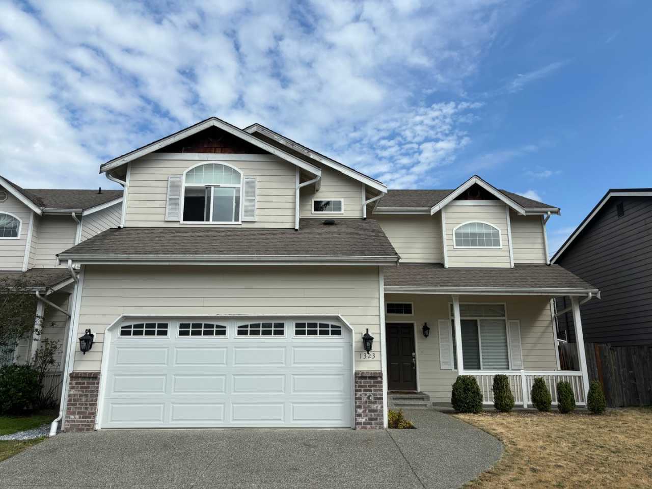 Spacious 4-Bedroom Family Home in Creekside Park, Bothell