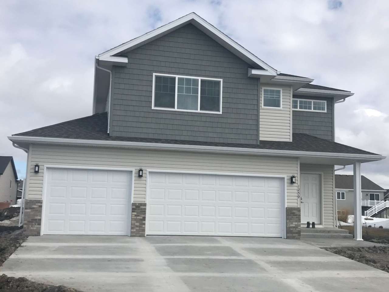 4 Bed 2.5 Bath Single Family Home