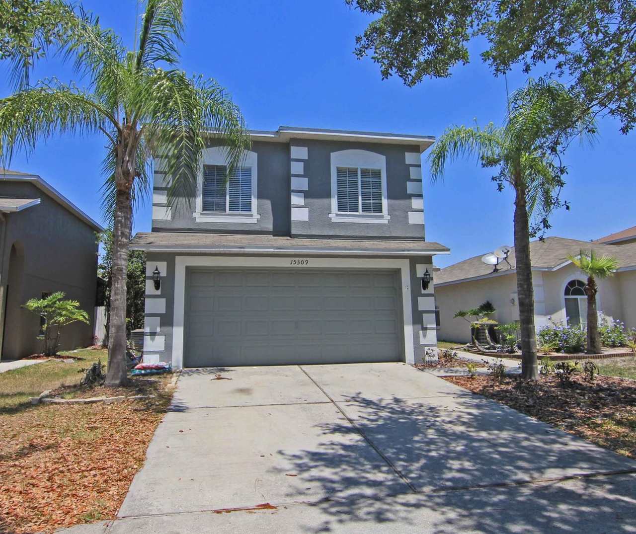 Beautifully Upgraded 3/2.5 plus Loft home in Winter Garden