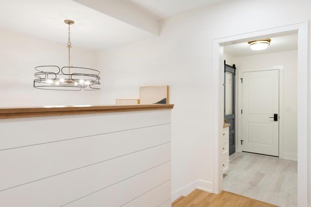 231 Manitoba Avenue N