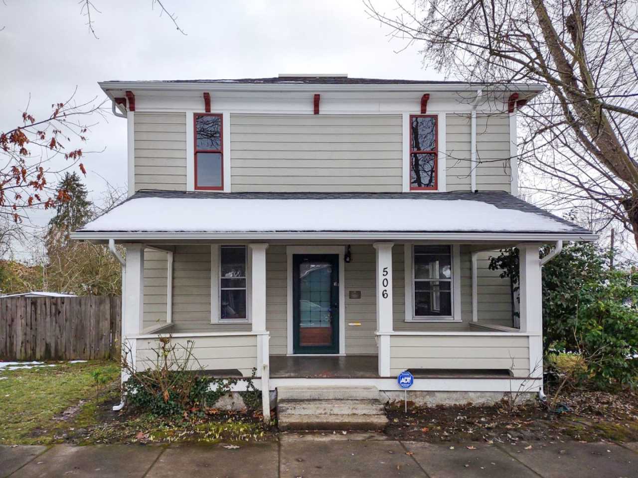 Historic Four Bedroom Albany Home ~ 506 6th