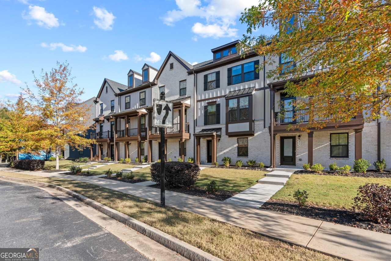 205 Climbing Ivy Circle