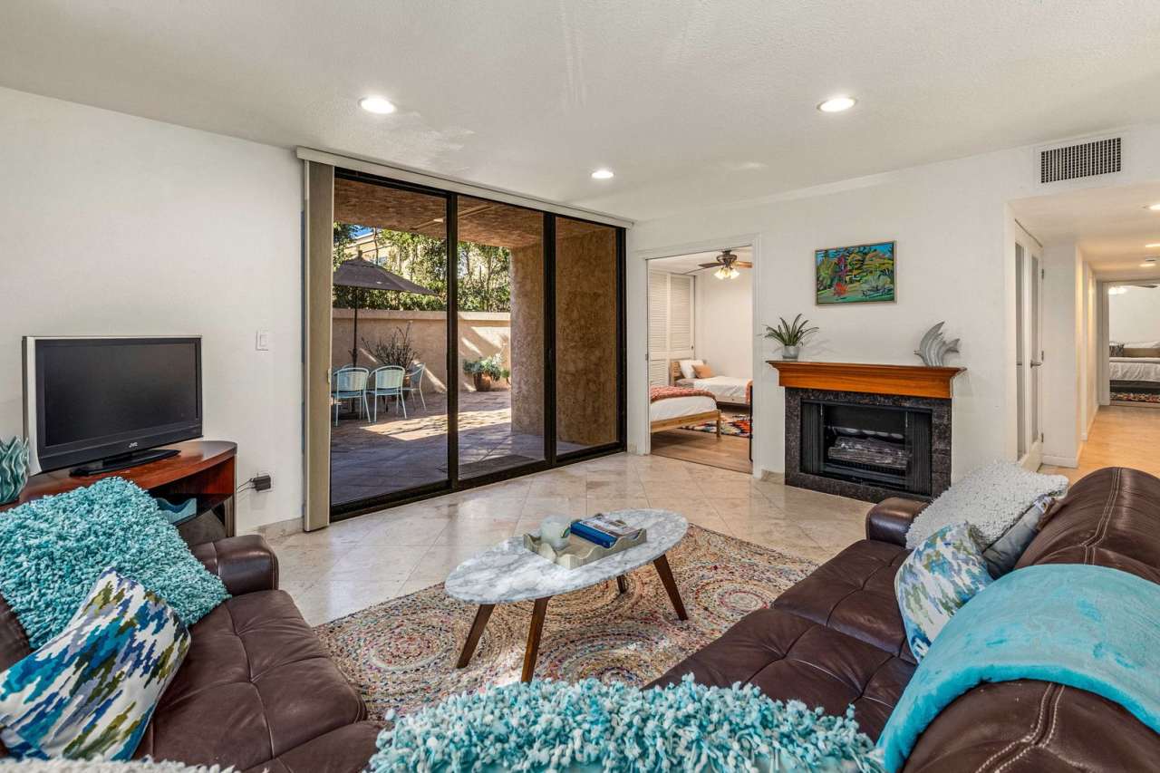VACATION RENTAL - La Jolla Residence Just Blocks from the Ocean!