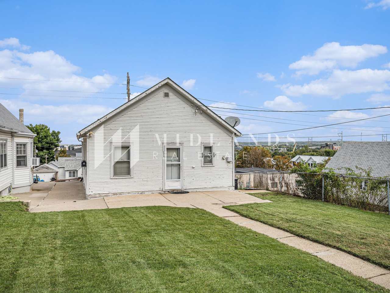 Vintage Charm in Little Italy
