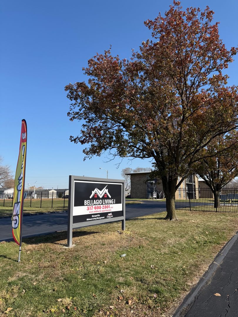 Experience Luxury Living at Bellagio Living I: Modern Apartments in Lawrence, Indiana