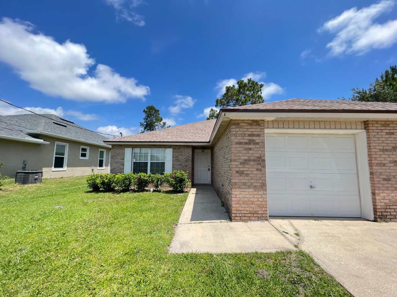 $1595 3/2 - R Section in Palm Coast - Available Now!